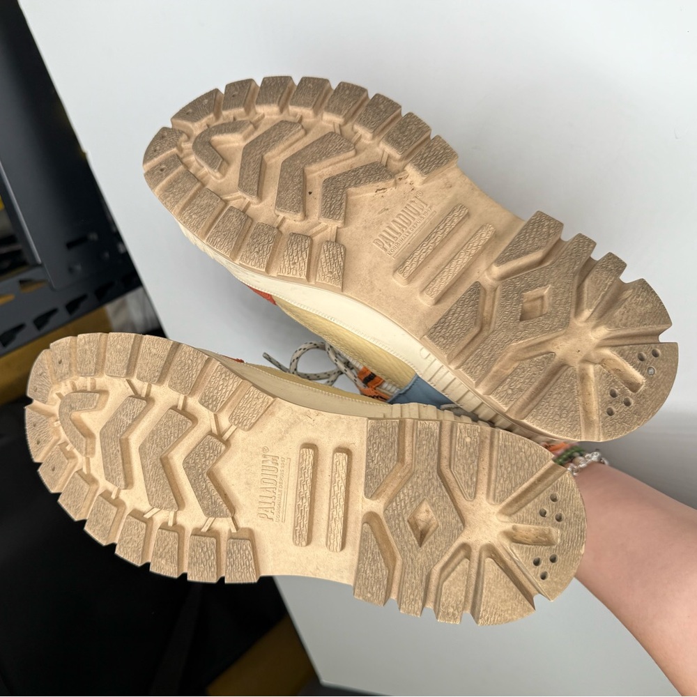 Palladium Pallashock Outcity sneakers in Almond Milk gorpcore utility lug sole - Picture 13 of 14